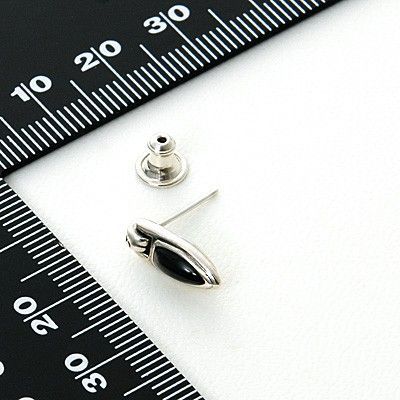 シルバースタッドピアス(片耳用)