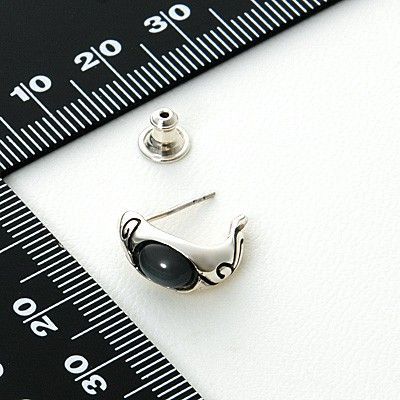 シルバースタッドピアス(片耳用)