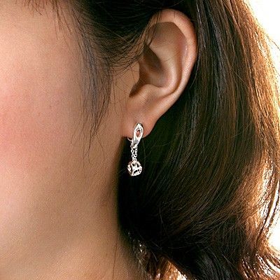 シルバースタッドピアス