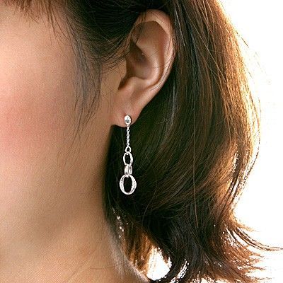 シルバースタッドピアス