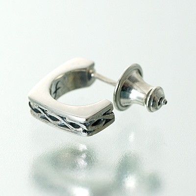 シルバースタッドピアス(片耳用)