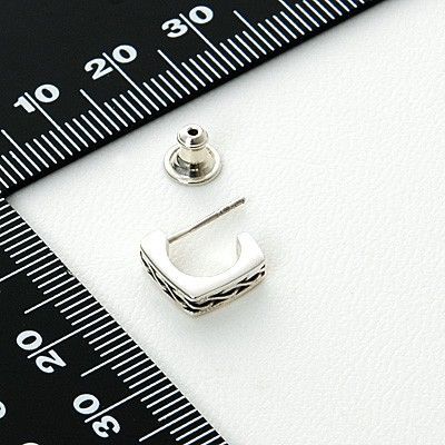 シルバースタッドピアス(片耳用)