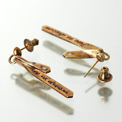 シルバースタッドピアス