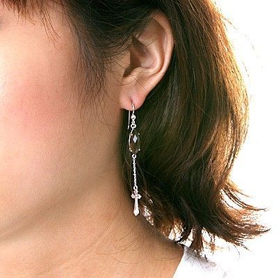 シルバースタッドピアス