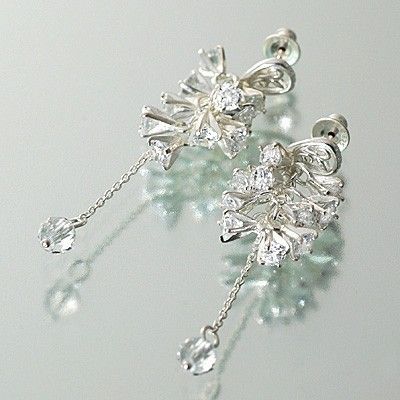 シルバースタッドピアス