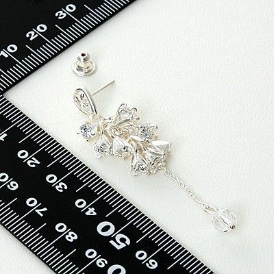 シルバースタッドピアス