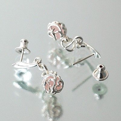 シルバースタッドピアス