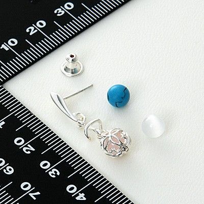 シルバースタッドピアス