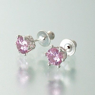 シルバースタッドピアス