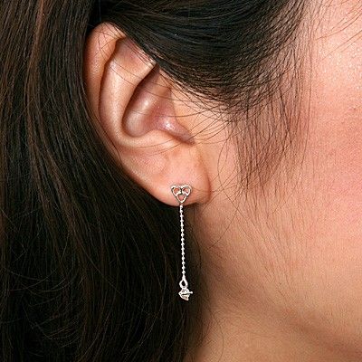 シルバースタッドピアス