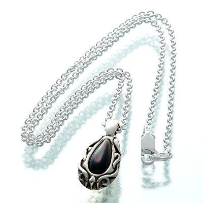 シルバーネックレス