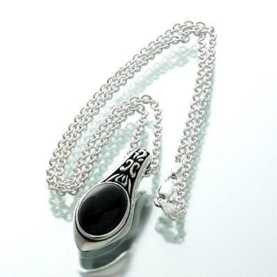 シルバーネックレス