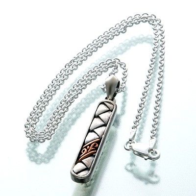 シルバーネックレス