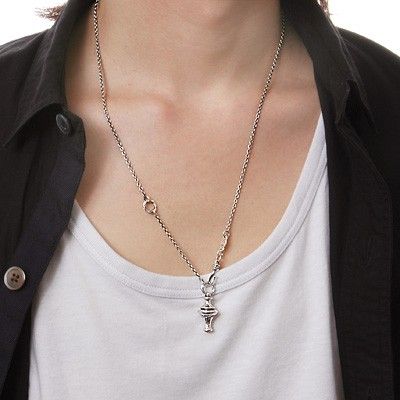 シルバーネックレス