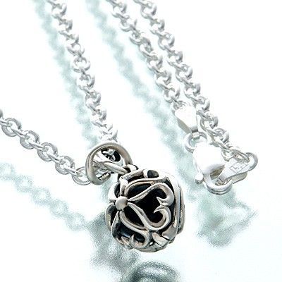 シルバーネックレス