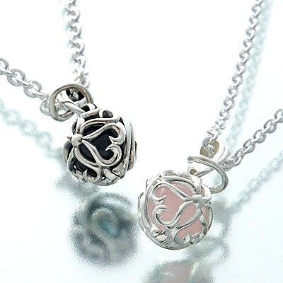 シルバーペアネックレス