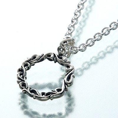 シルバーネックレス