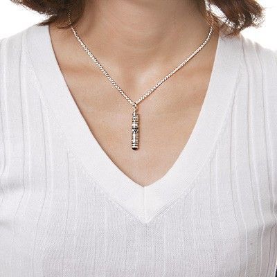 シルバーネックレス