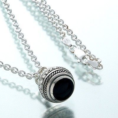 シルバーネックレス