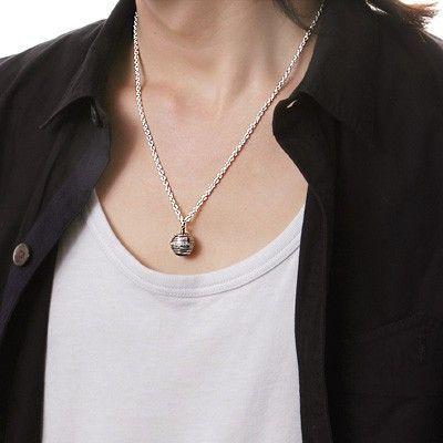 シルバーネックレス