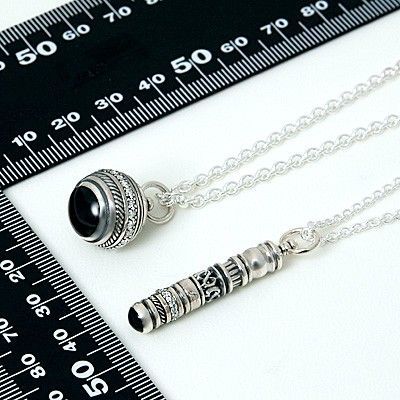 シルバーペアネックレス