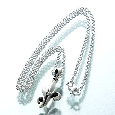 シルバーネックレス