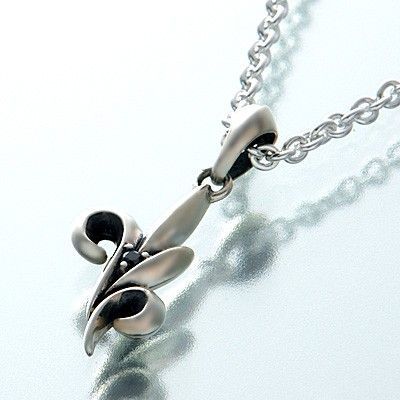 シルバーネックレス