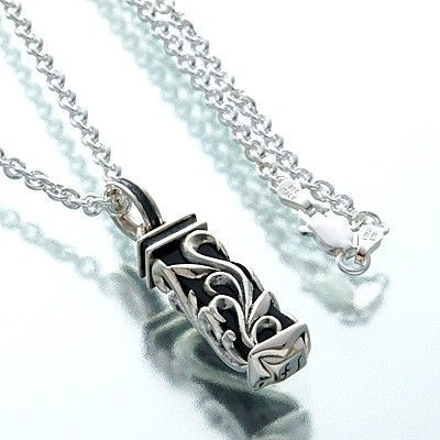 シルバーネックレス