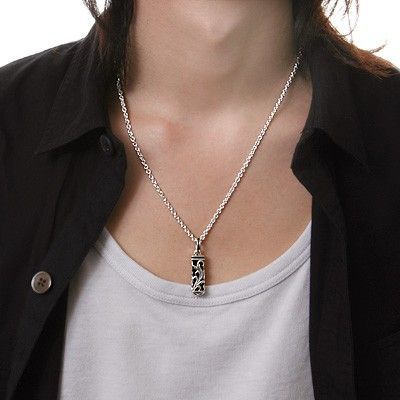 シルバーネックレス