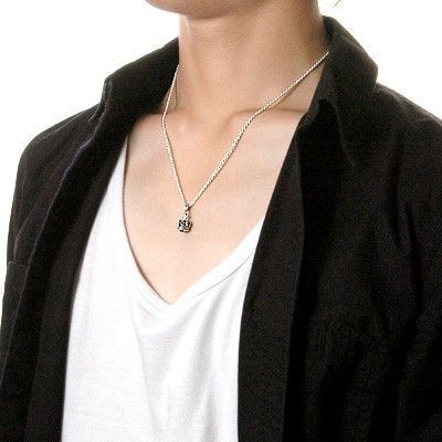 シルバーネックレス