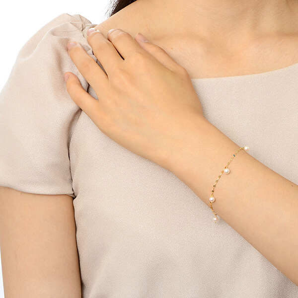 イエローゴールドブレスレット