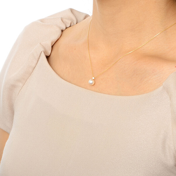 イエローゴールドネックレス