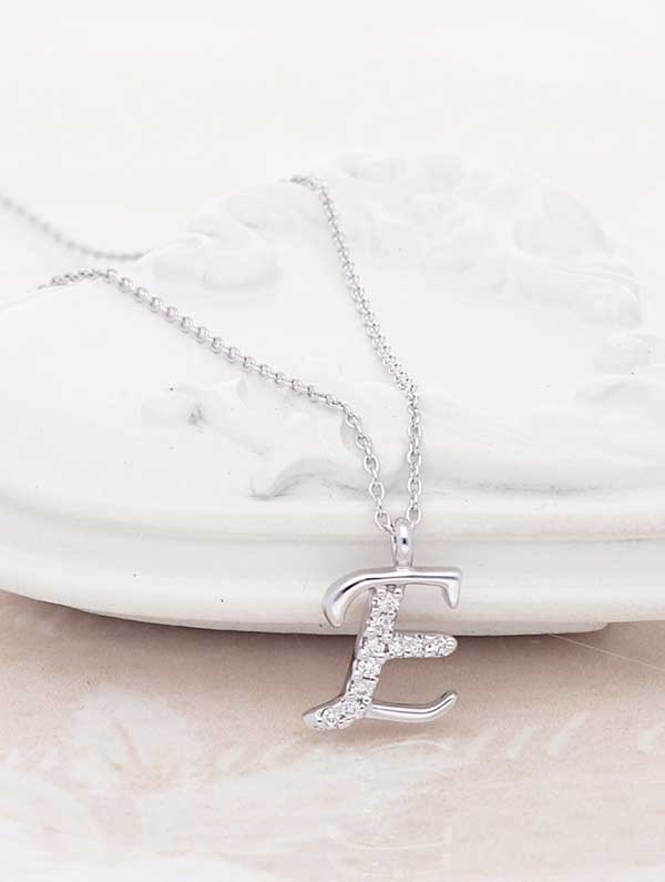 イエローゴールドネックレス