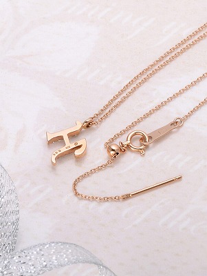 イエローゴールドネックレス