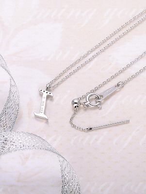 イエローゴールドネックレス