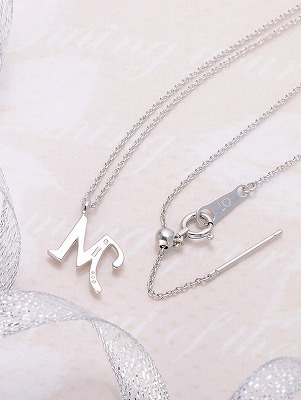 イエローゴールドネックレス