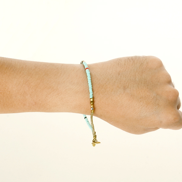 ビーズブレスレット