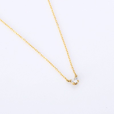 ゴールドネックレス