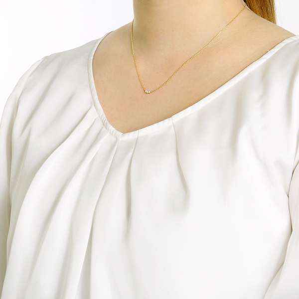 ゴールドネックレス