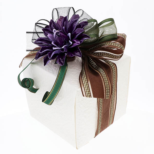 ギフトラッピング 包装紙白 バイオレットフラワー