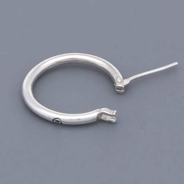 シルバーピアス