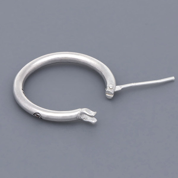 シルバーピアス