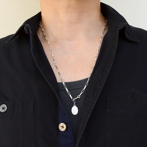 シルバーネックレス