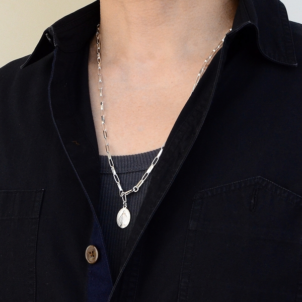 シルバーネックレス