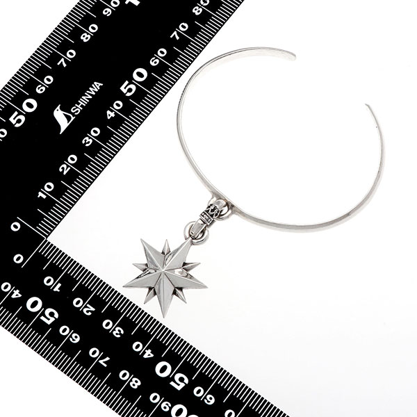 シルバーバングル