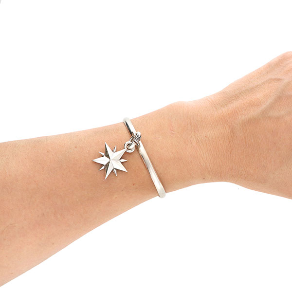 シルバーバングル