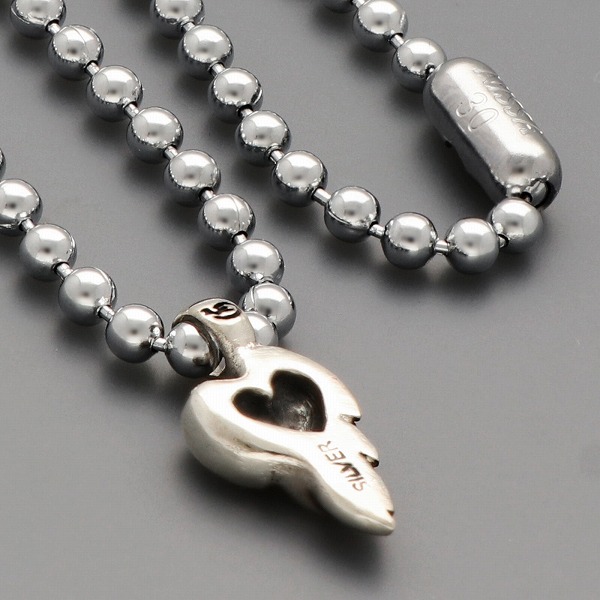 シルバーチェーンネックレス