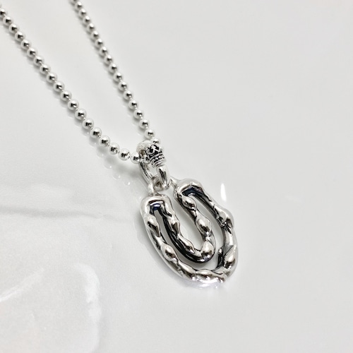 シルバーネックレス