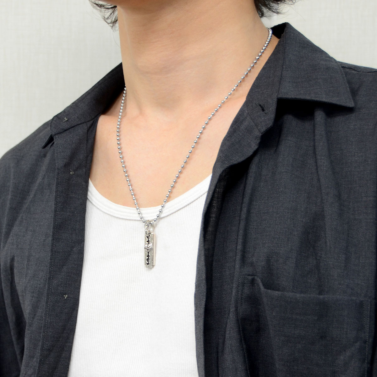 シルバーネックレス
