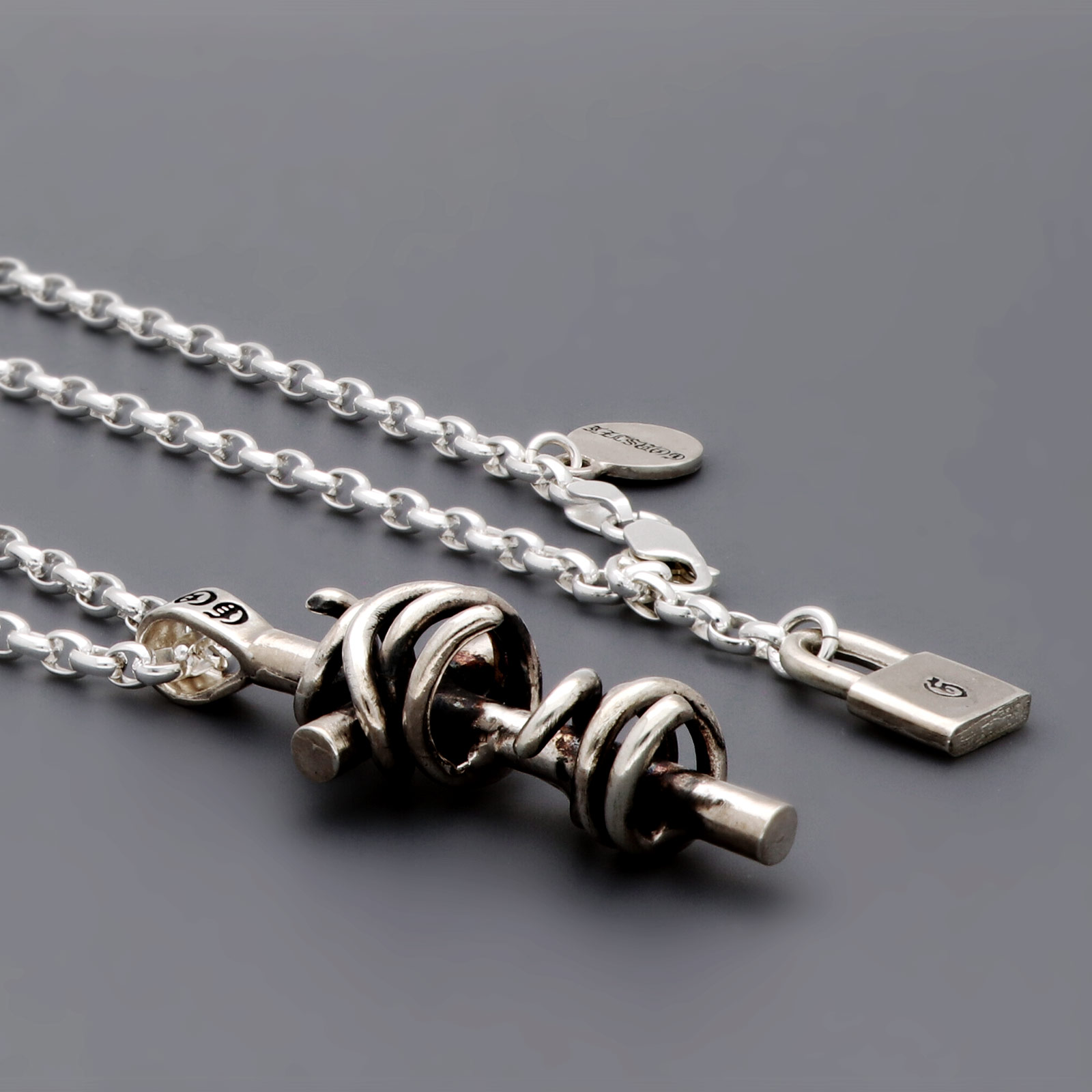 シルバーネックレス